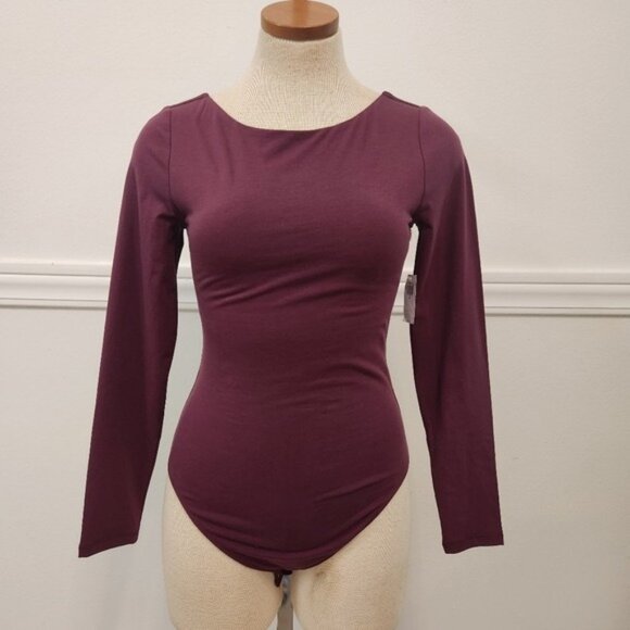 Old Navy Double-Layer Scoop-Back Bodysuit Size medium - Picture 2 of 12
